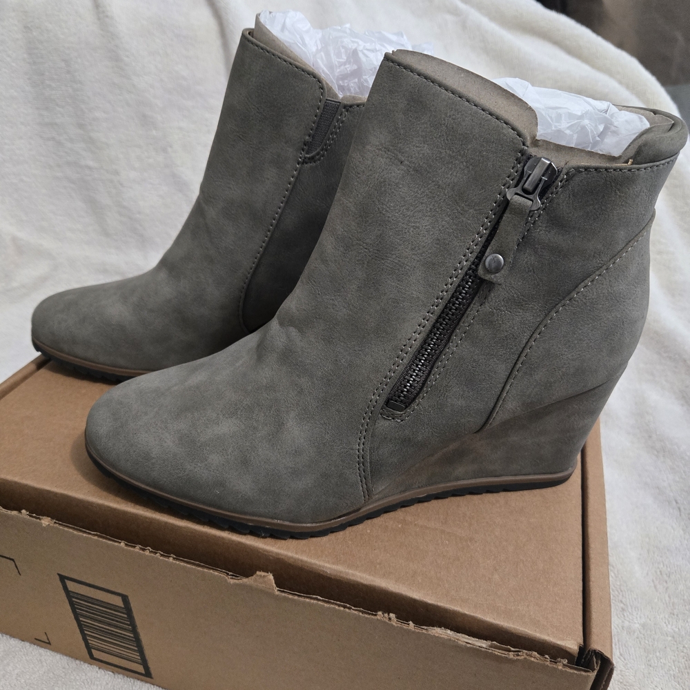 Soul Naturalizer Gray Wedge Ankle Boots